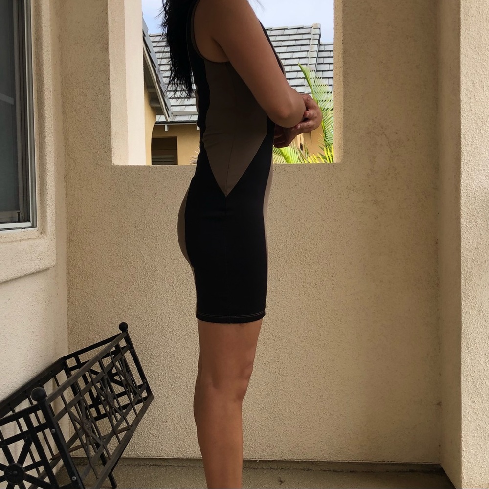 Dress - Picture 2 of 4